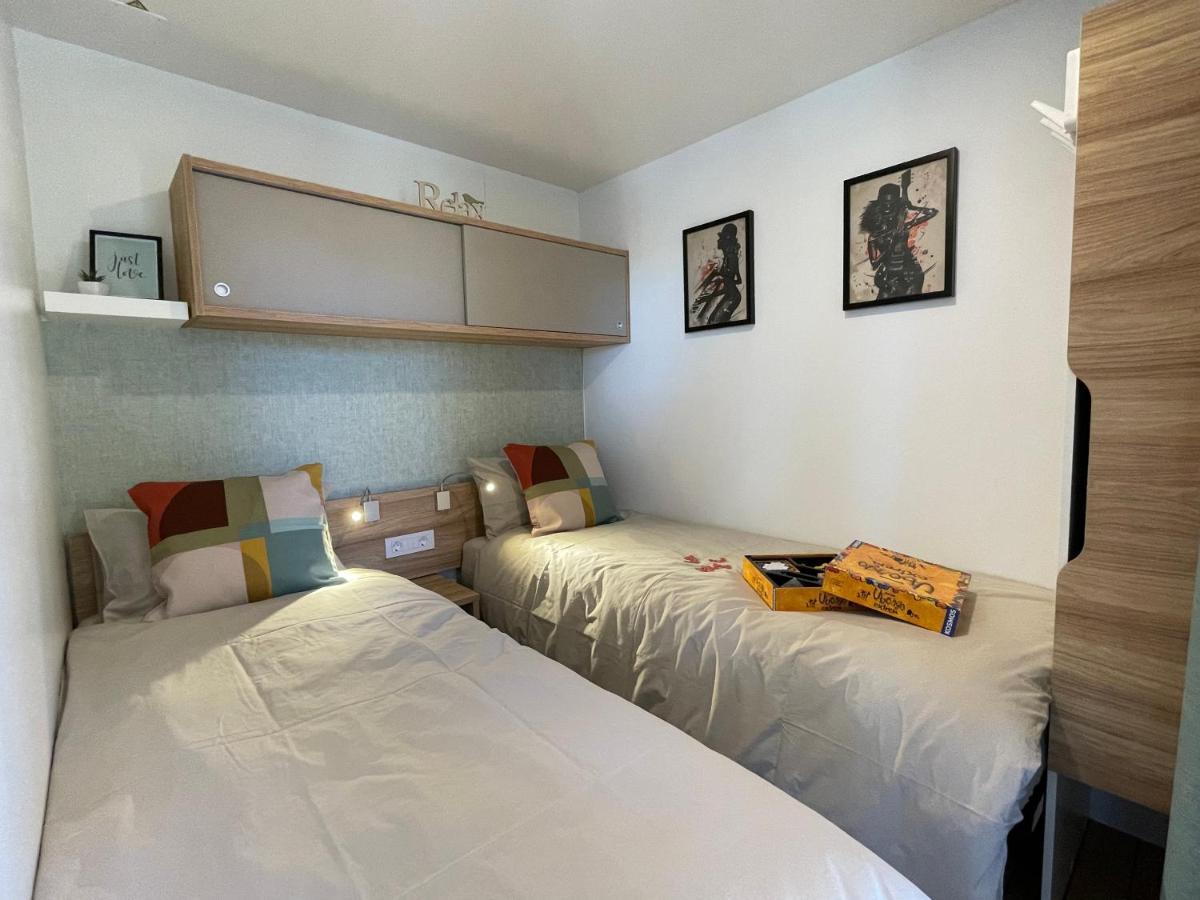 Harmonia Mobile Home Ровин Екстериор снимка